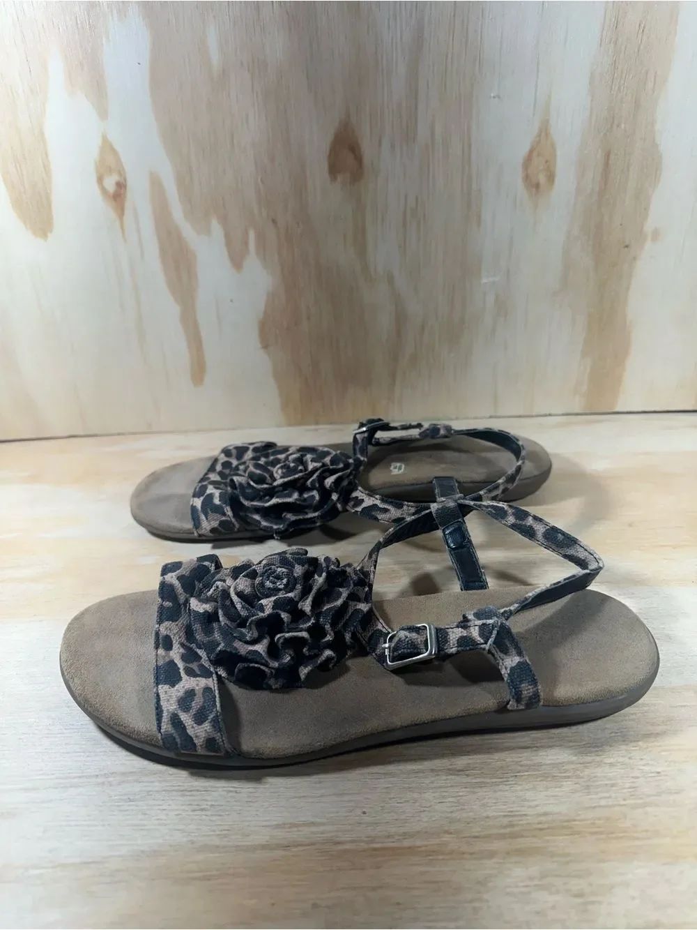 Aerosoles Leopard Print Sandals Women’s Size 7